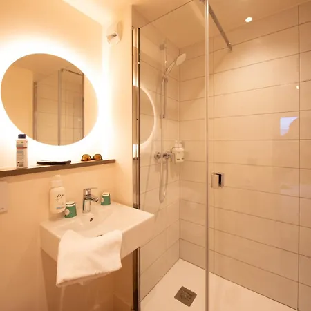 Premiere Classe Cran-gevrier Renove En 2025 Hotel Annecy